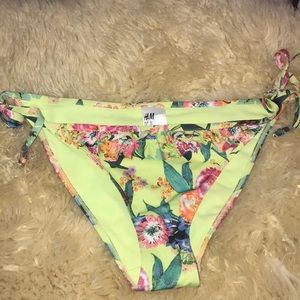 🌺Name brand Bikini bottom🌺